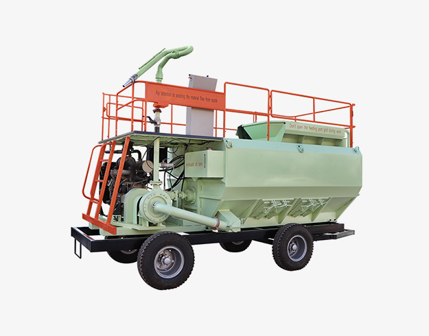 帶拖車(chē)的水力播種機(jī)
